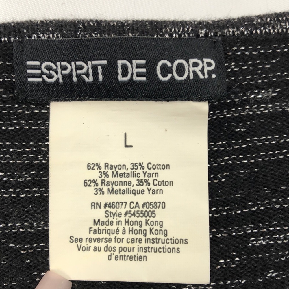 Esprit De Corp Silver Thread V-Neck Sweater, Large - Picture 4 of 5